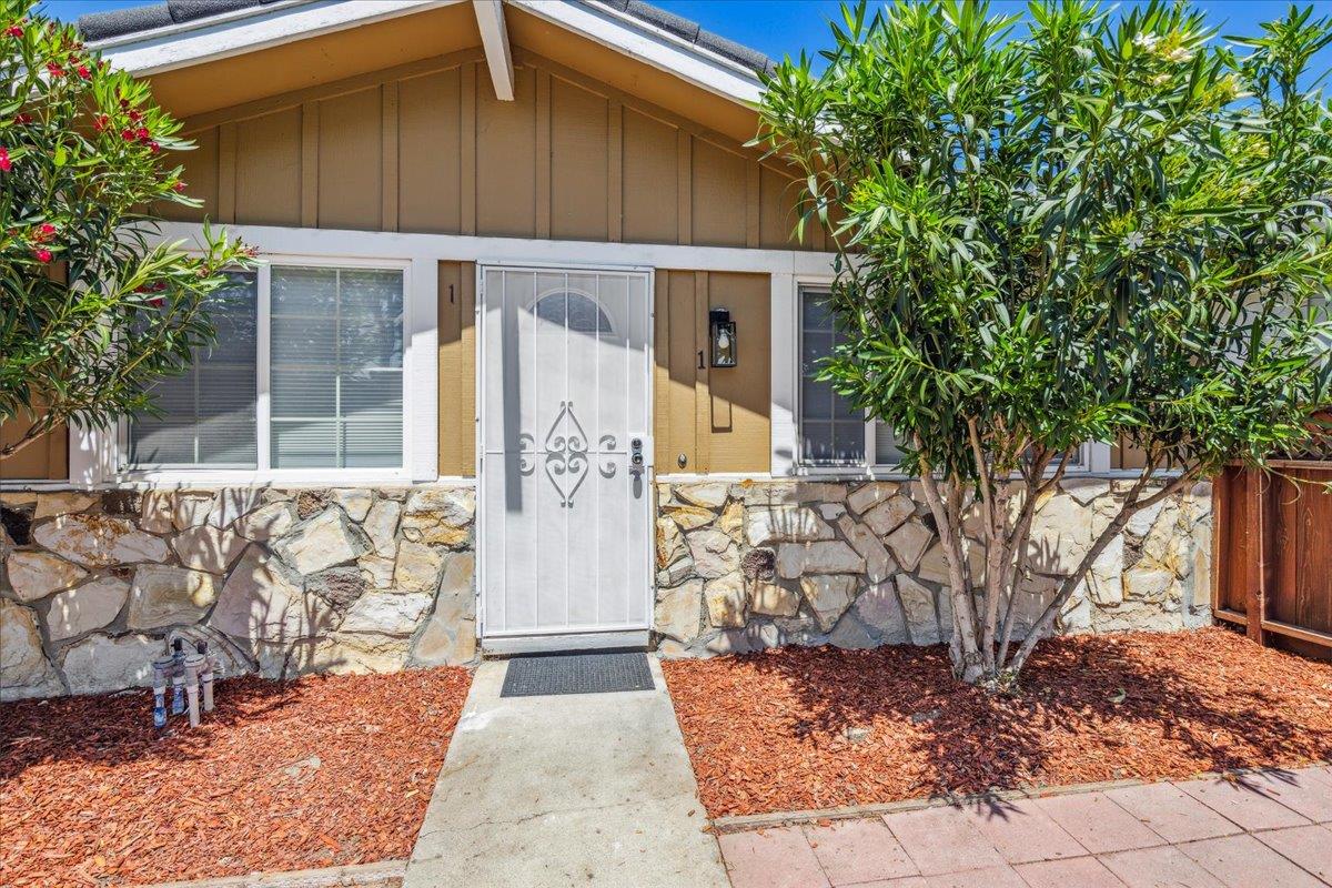Detail Gallery Image 19 of 20 For 5715 Calmor Ave #1,  San Jose,  CA 95123 - 2 Beds | 1 Baths