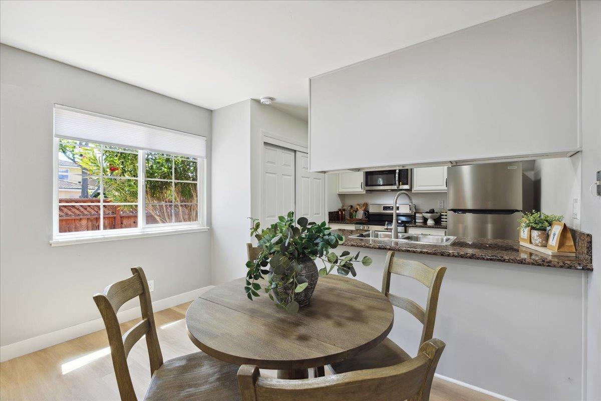 Detail Gallery Image 8 of 20 For 5715 Calmor Ave #1,  San Jose,  CA 95123 - 2 Beds | 1 Baths