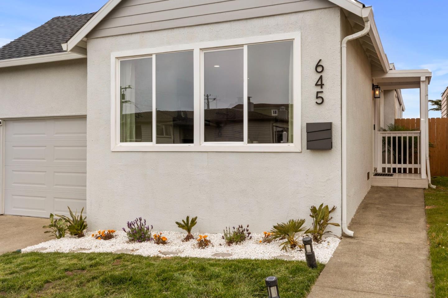 Detail Gallery Image 5 of 53 For 645 Skyline Dr, Daly City,  CA 94015 - 3 Beds | 2 Baths