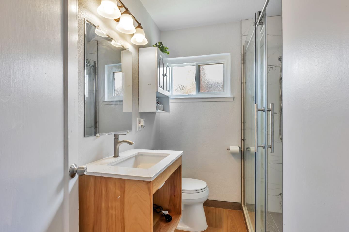 Detail Gallery Image 10 of 12 For 364 Lion St, Hayward,  CA 94541 - 3 Beds | 2 Baths