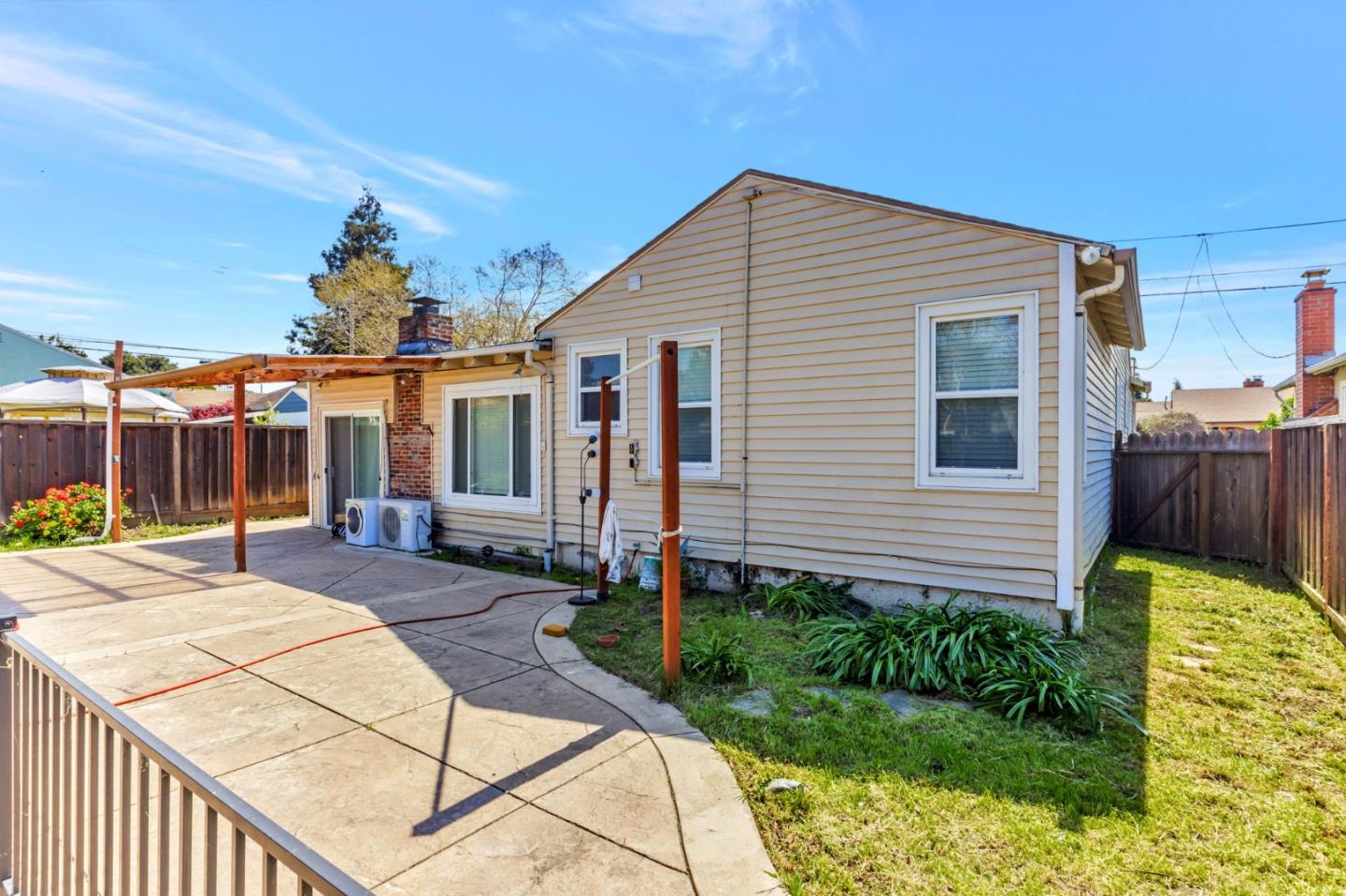 Detail Gallery Image 11 of 12 For 364 Lion St, Hayward,  CA 94541 - 3 Beds | 2 Baths