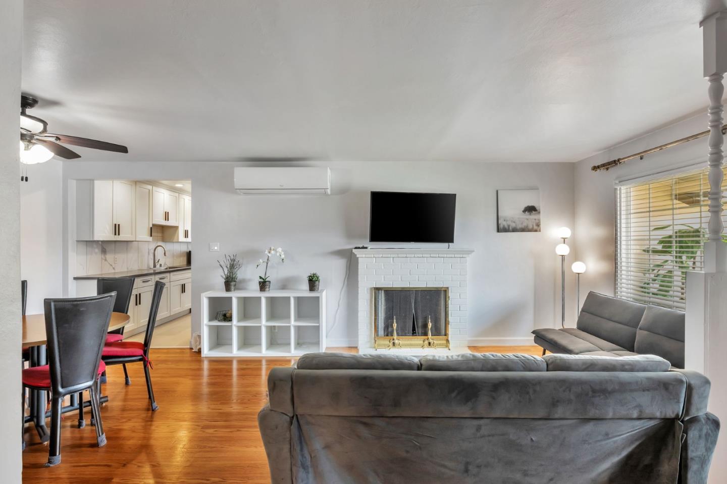 Detail Gallery Image 2 of 12 For 364 Lion St, Hayward,  CA 94541 - 3 Beds | 2 Baths