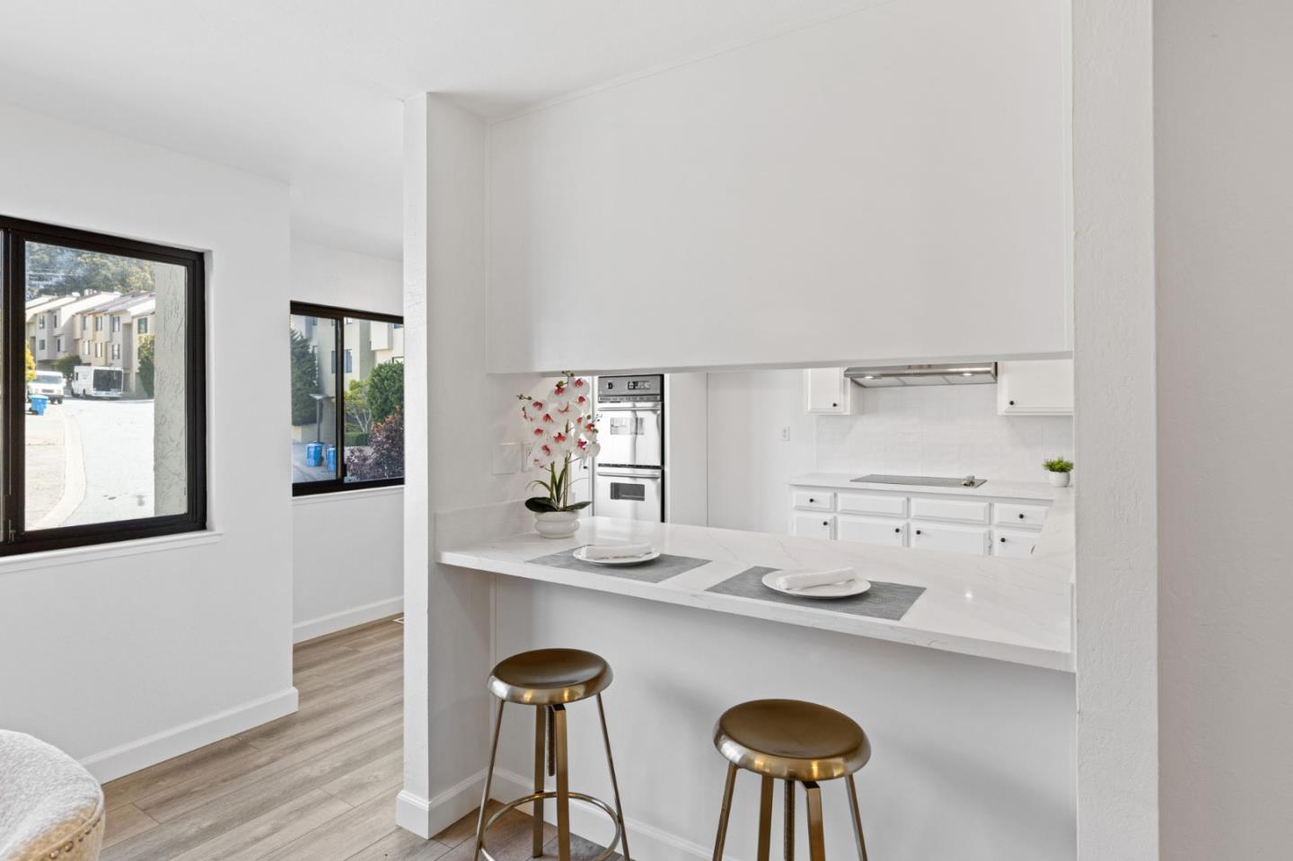 Detail Gallery Image 10 of 41 For 112 Galewood Cir, San Francisco,  CA 94131 - 3 Beds | 2/1 Baths
