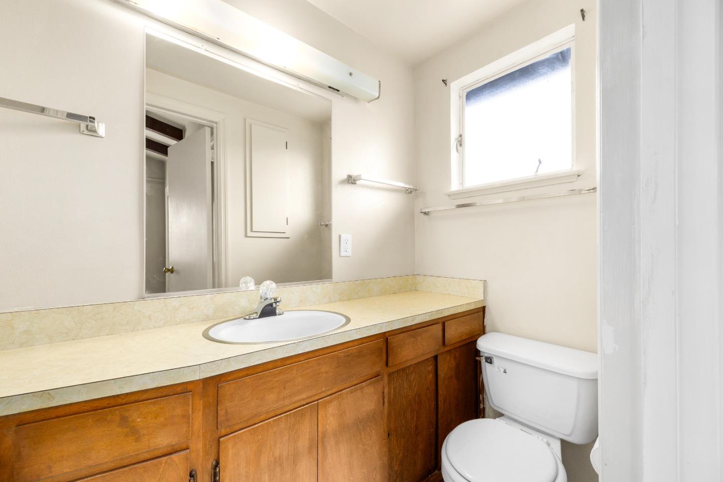 Detail Gallery Image 25 of 42 For 232 Peninsula Dr, Marina,  CA 93933 - 3 Beds | 2/1 Baths