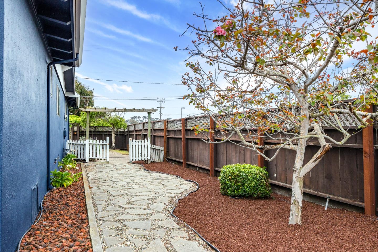 Detail Gallery Image 32 of 42 For 232 Peninsula Dr, Marina,  CA 93933 - 3 Beds | 2/1 Baths