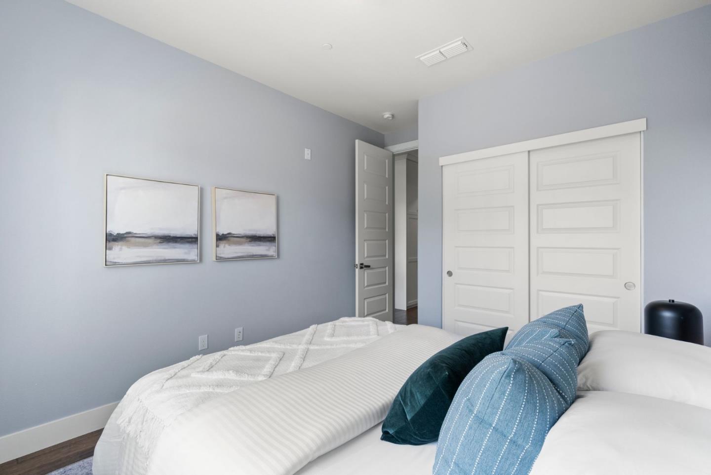 Detail Gallery Image 15 of 22 For 428 Derby Ave, San Mateo,  CA 94403 - 3 Beds | 2/1 Baths