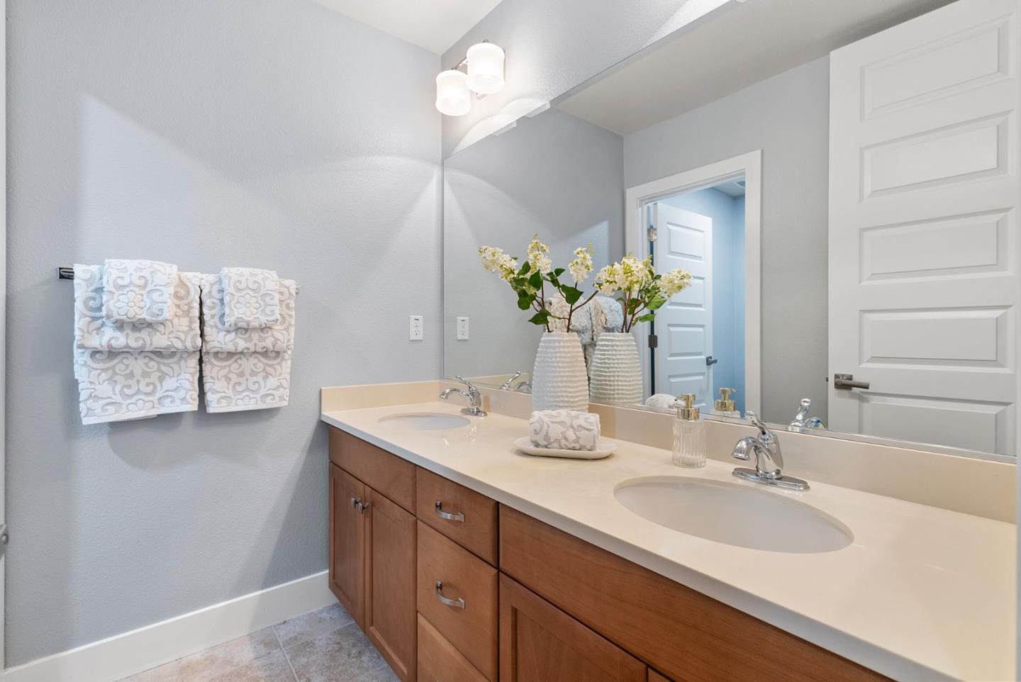 Detail Gallery Image 18 of 22 For 428 Derby Ave, San Mateo,  CA 94403 - 3 Beds | 2/1 Baths
