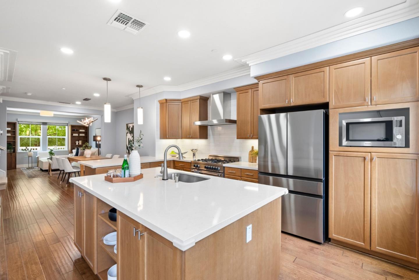 Detail Gallery Image 9 of 22 For 428 Derby Ave, San Mateo,  CA 94403 - 3 Beds | 2/1 Baths