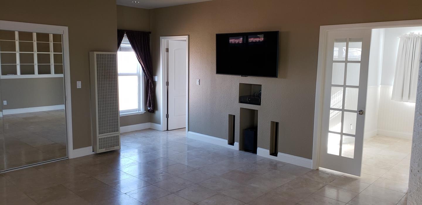 Detail Gallery Image 20 of 31 For 1024-1028 Parkinson Ct, San Jose,  CA 95126 - – Beds | – Baths