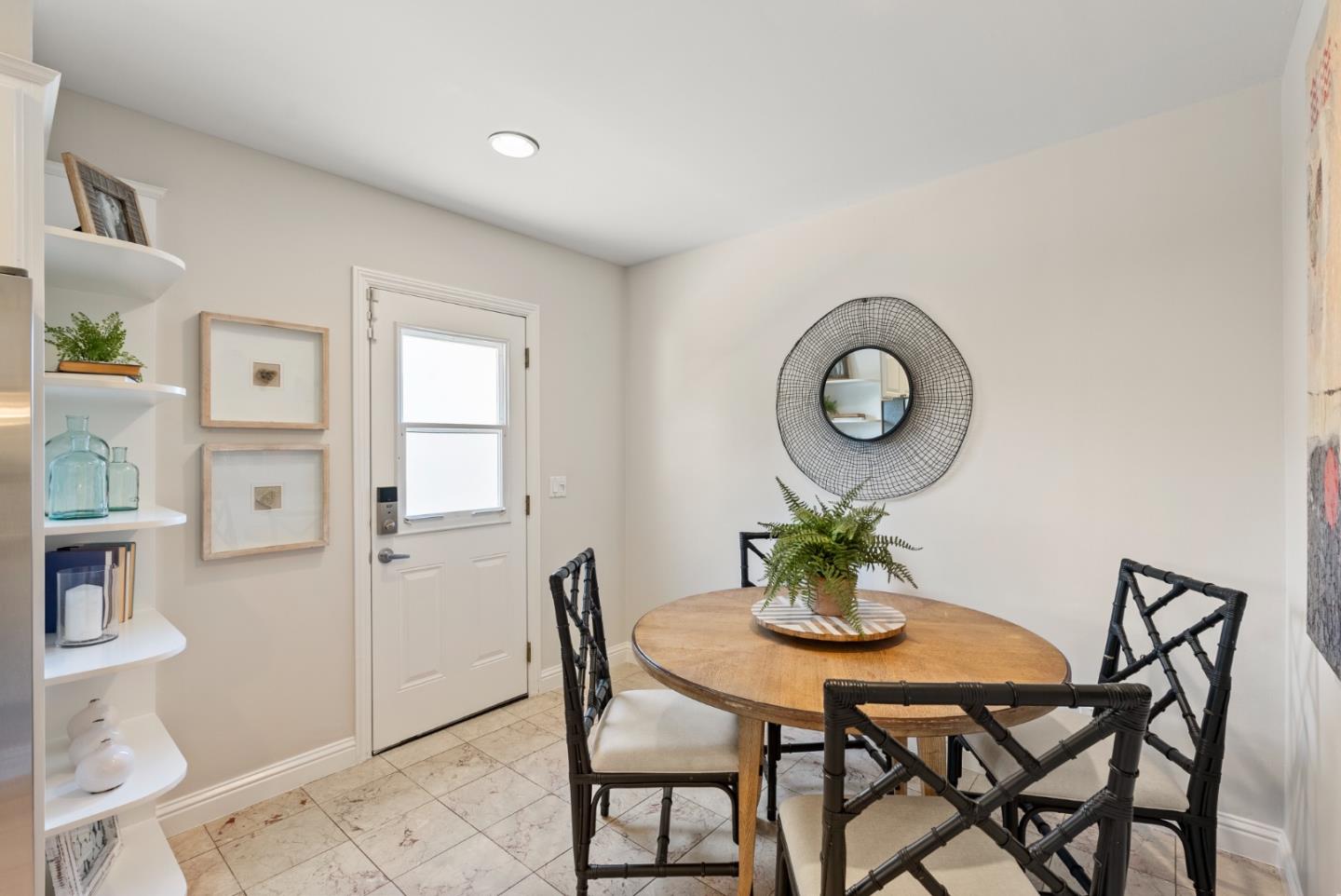 Detail Gallery Image 14 of 34 For 1962 Brittan Ave, San Carlos,  CA 94070 - 2 Beds | 2 Baths