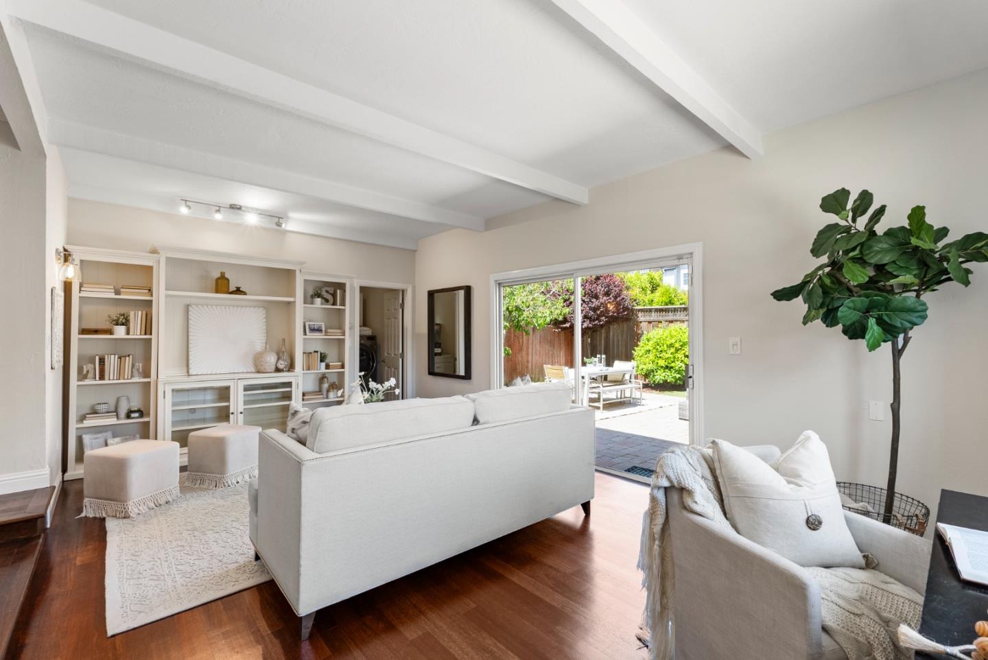 Detail Gallery Image 24 of 34 For 1962 Brittan Ave, San Carlos,  CA 94070 - 2 Beds | 2 Baths