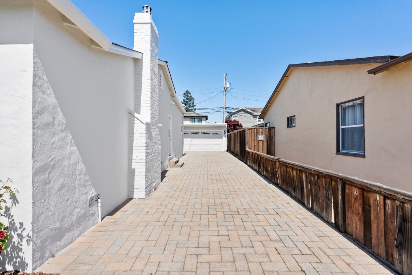 Detail Gallery Image 31 of 34 For 1962 Brittan Ave, San Carlos,  CA 94070 - 2 Beds | 2 Baths
