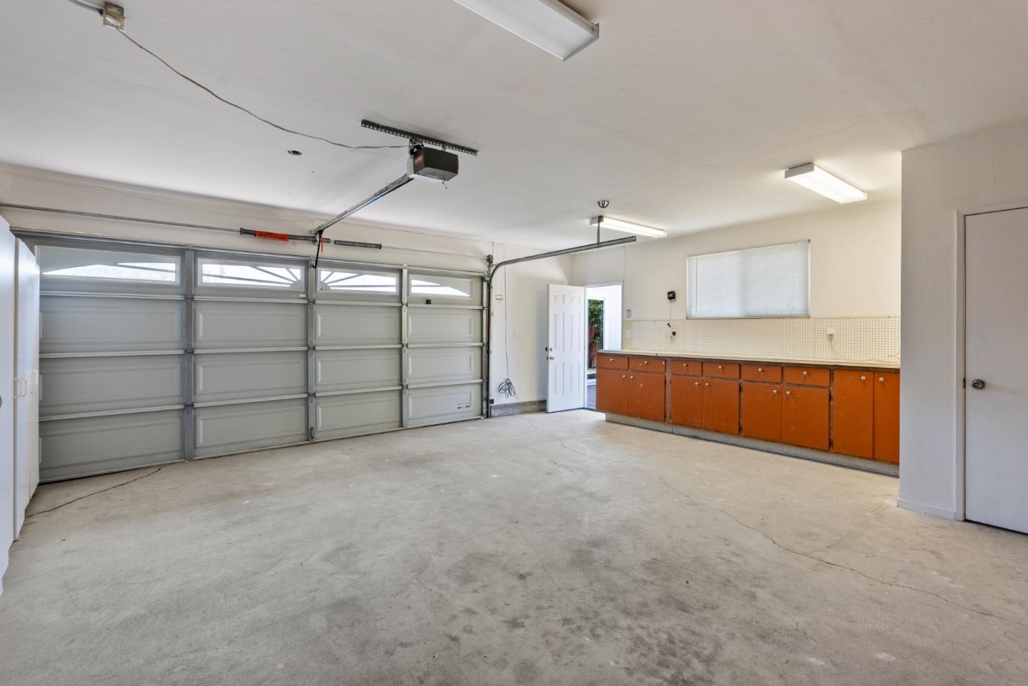 Detail Gallery Image 33 of 34 For 1962 Brittan Ave, San Carlos,  CA 94070 - 2 Beds | 2 Baths