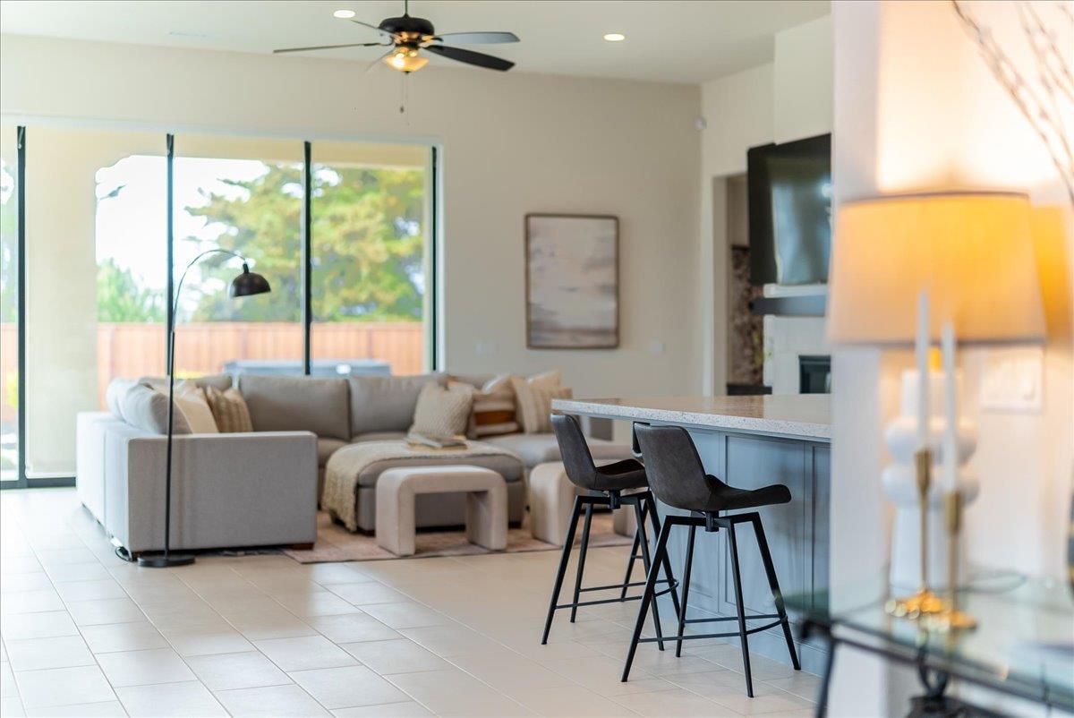 Detail Gallery Image 24 of 65 For 2999 Bluffs Dr, Marina,  CA 93933 - 6 Beds | 3/1 Baths