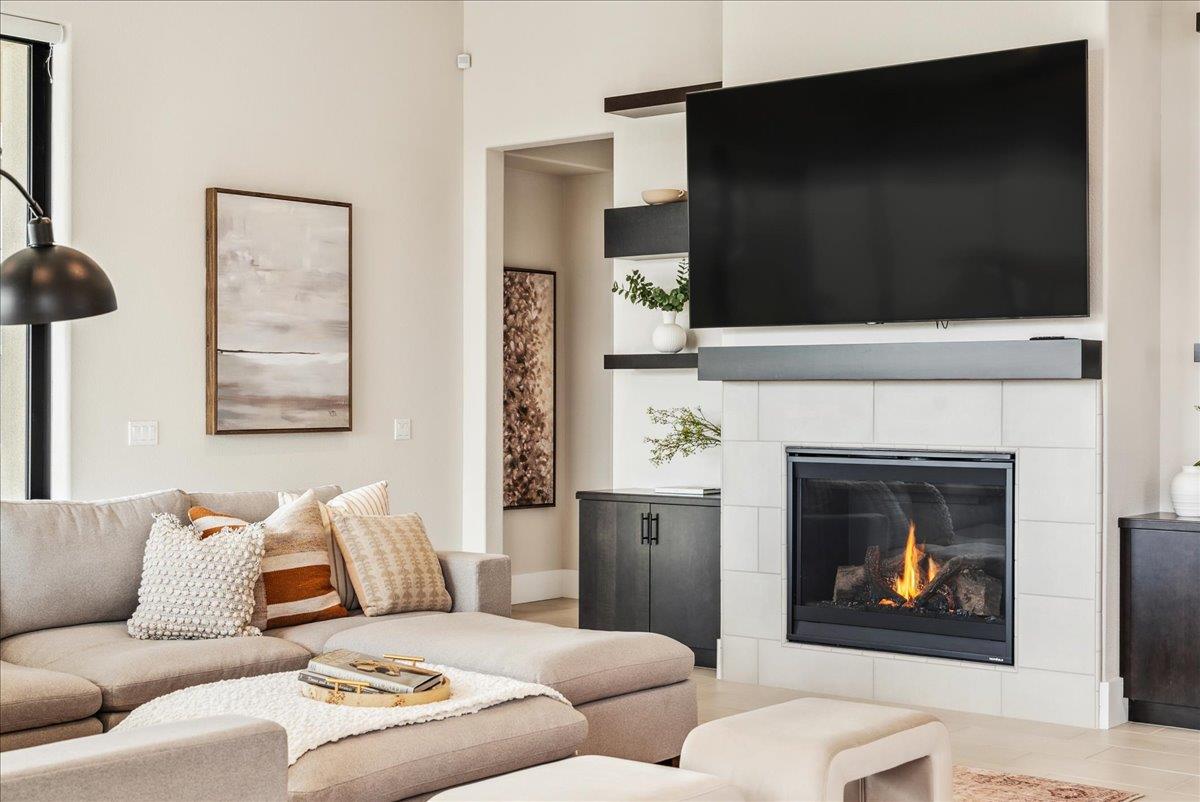 Detail Gallery Image 25 of 65 For 2999 Bluffs Dr, Marina,  CA 93933 - 6 Beds | 3/1 Baths