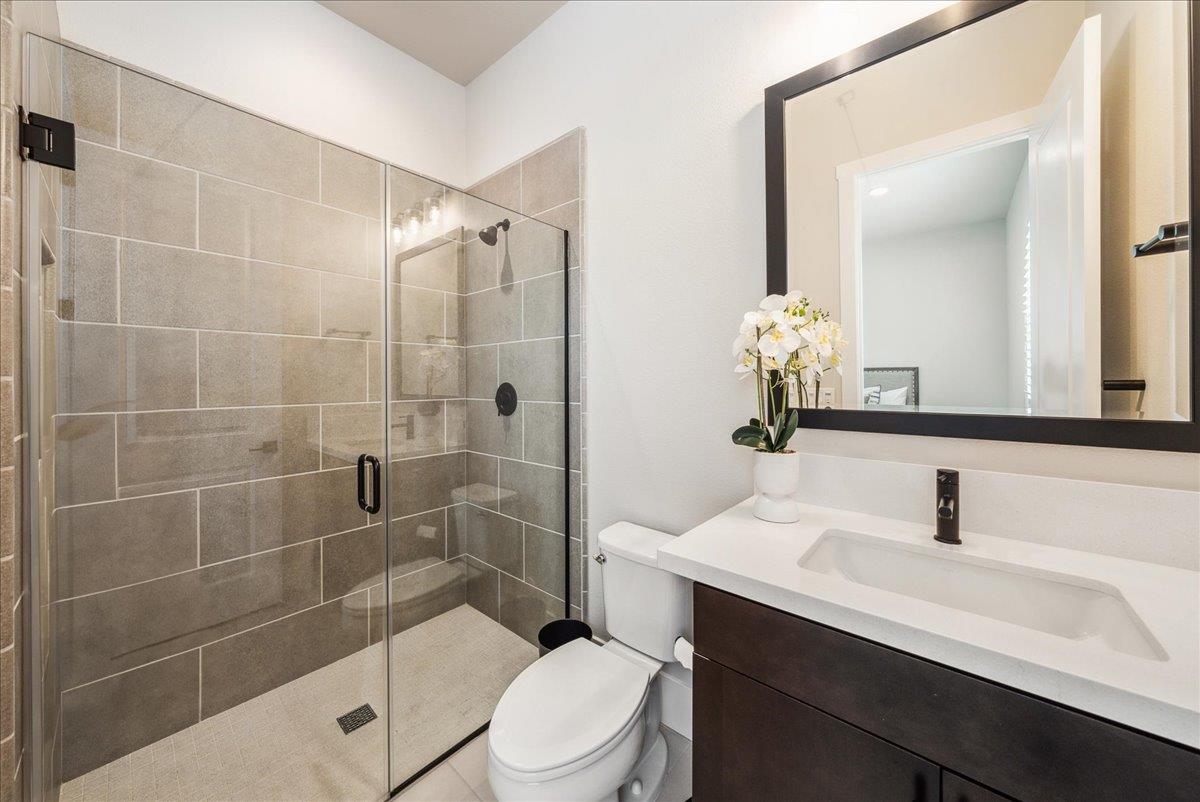 Detail Gallery Image 35 of 65 For 2999 Bluffs Dr, Marina,  CA 93933 - 6 Beds | 3/1 Baths