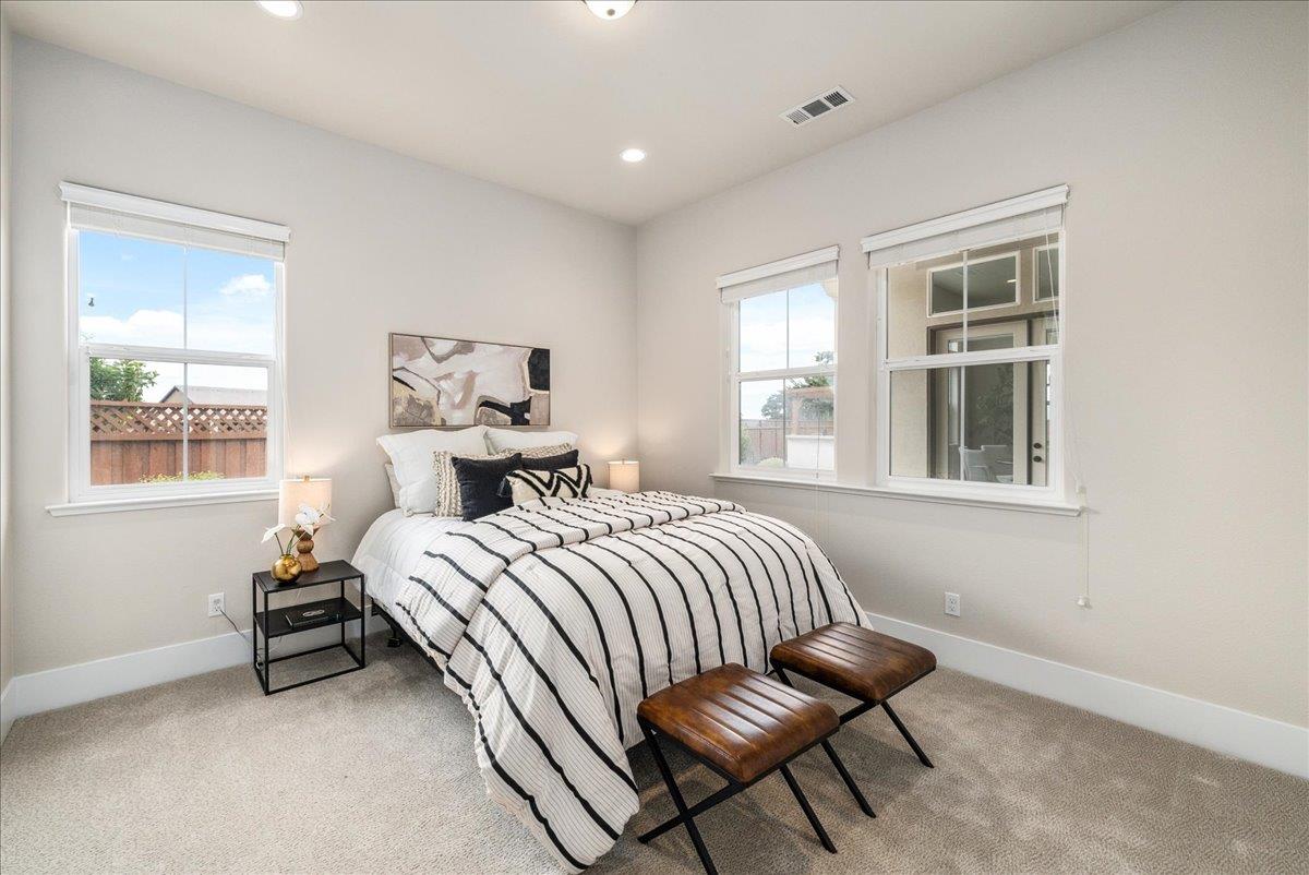 Detail Gallery Image 36 of 65 For 2999 Bluffs Dr, Marina,  CA 93933 - 6 Beds | 3/1 Baths