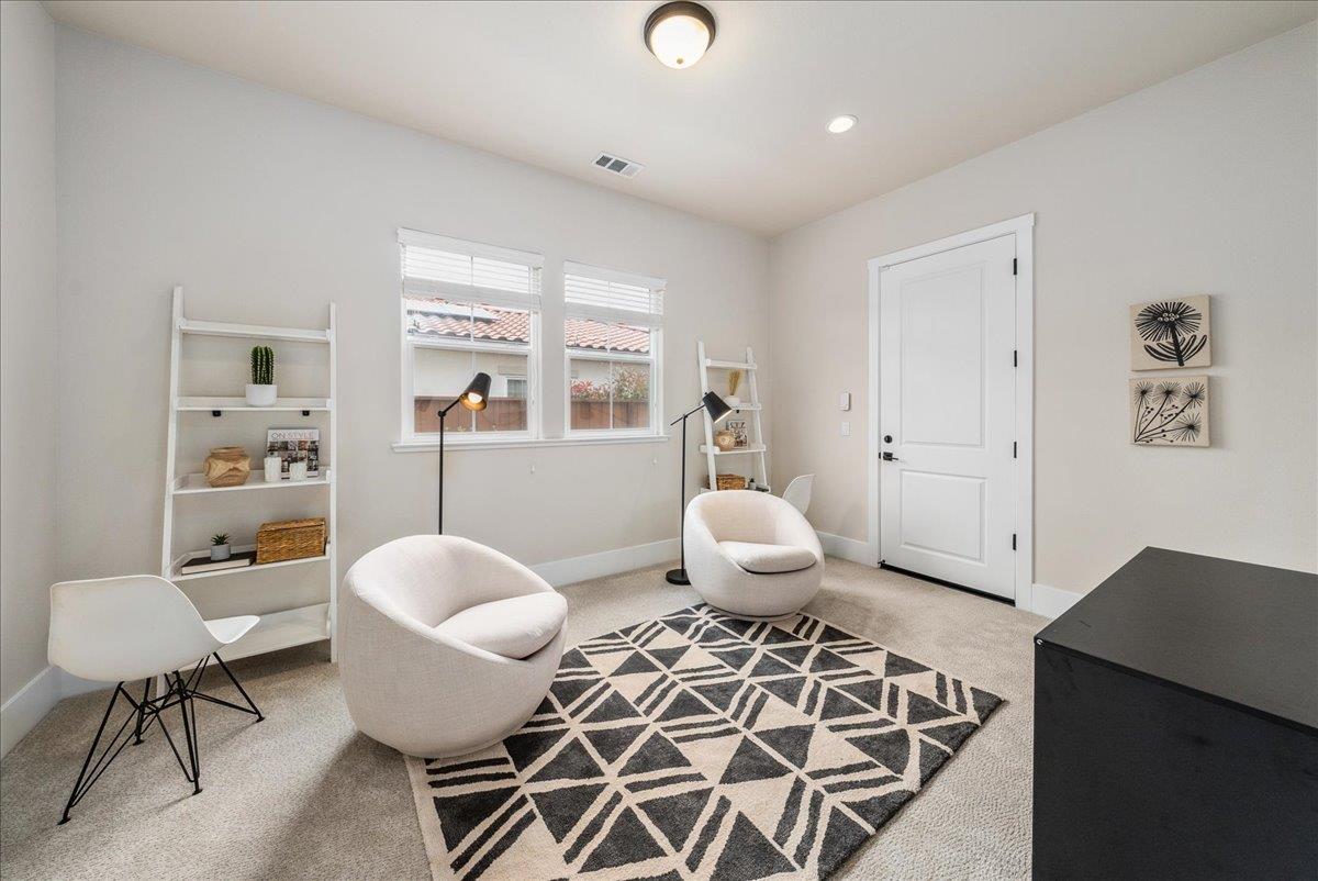 Detail Gallery Image 39 of 65 For 2999 Bluffs Dr, Marina,  CA 93933 - 6 Beds | 3/1 Baths