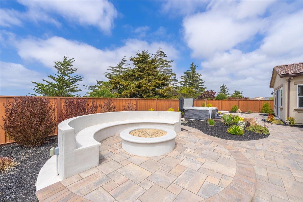 Detail Gallery Image 52 of 65 For 2999 Bluffs Dr, Marina,  CA 93933 - 6 Beds | 3/1 Baths