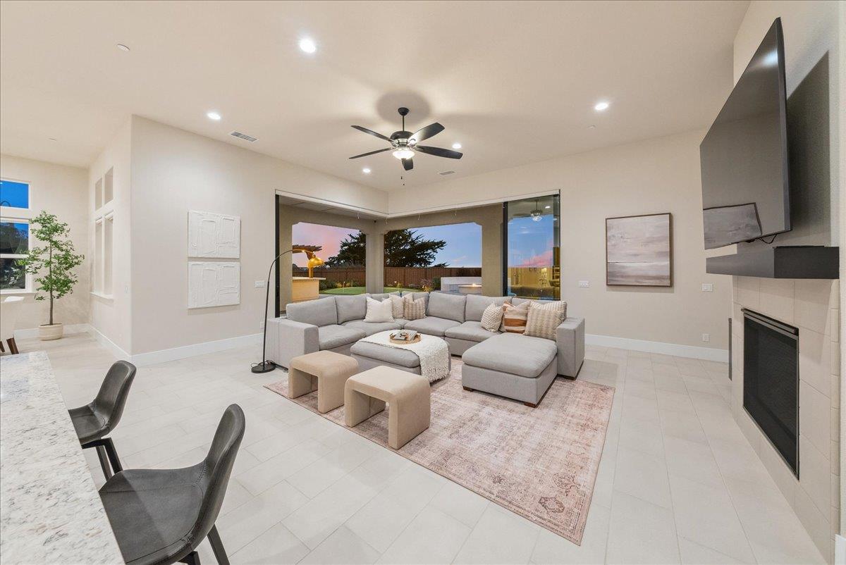 Detail Gallery Image 57 of 65 For 2999 Bluffs Dr, Marina,  CA 93933 - 6 Beds | 3/1 Baths