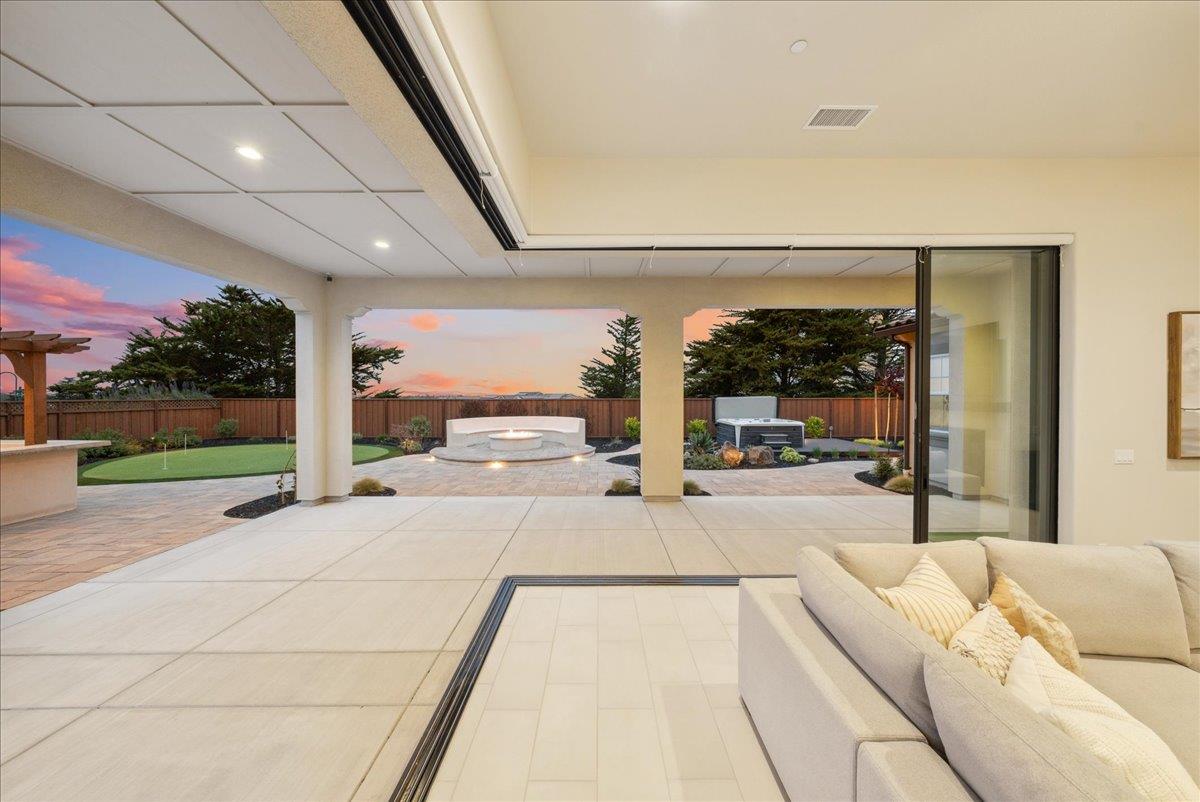 Detail Gallery Image 58 of 65 For 2999 Bluffs Dr, Marina,  CA 93933 - 6 Beds | 3/1 Baths