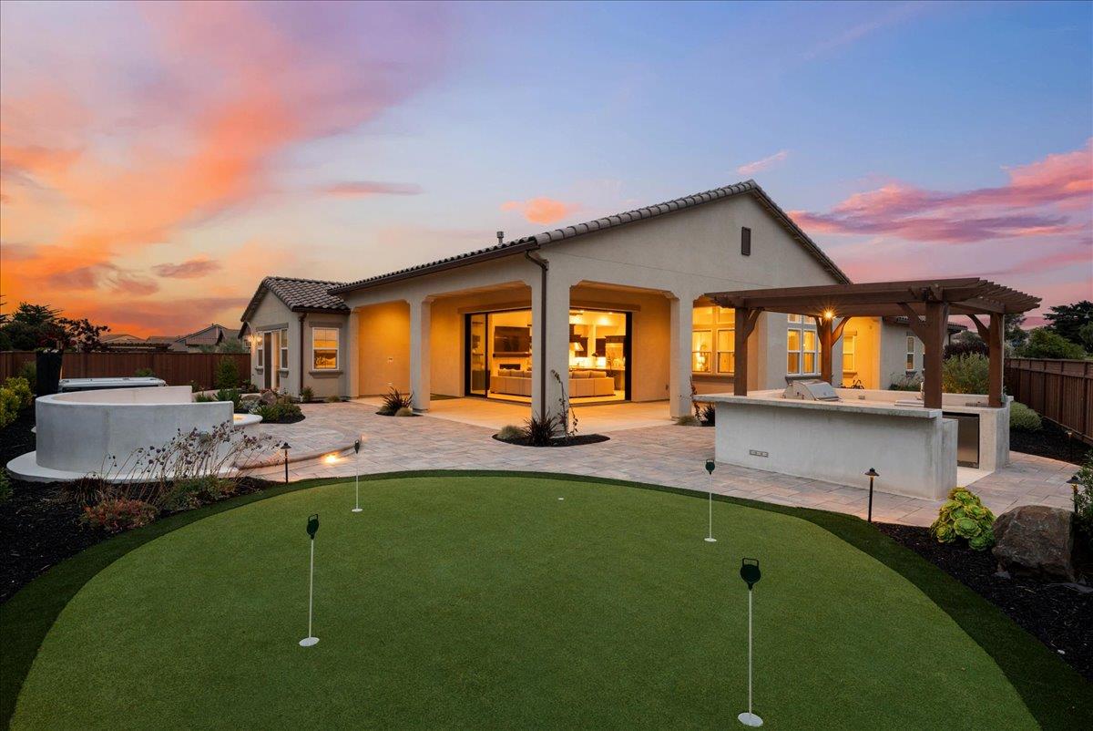 Detail Gallery Image 61 of 65 For 2999 Bluffs Dr, Marina,  CA 93933 - 6 Beds | 3/1 Baths