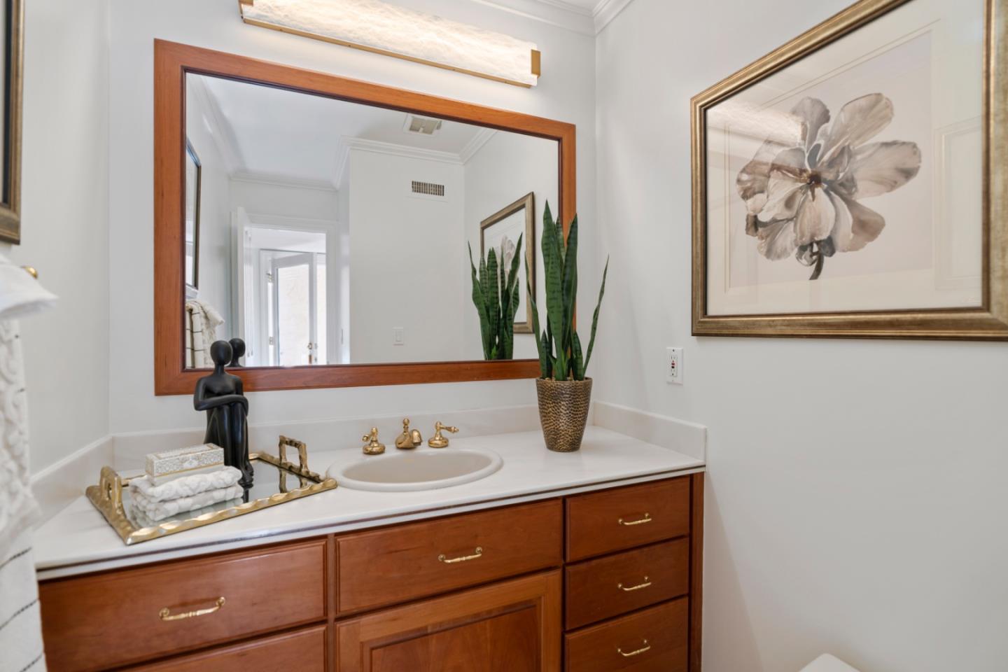 Detail Gallery Image 10 of 53 For 133 El Porton, Los Gatos,  CA 95032 - 3 Beds | 2/1 Baths