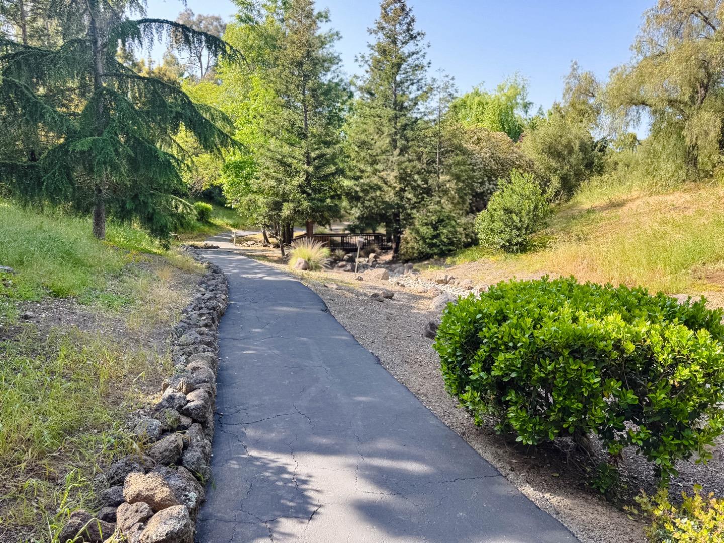 Detail Gallery Image 48 of 53 For 133 El Porton, Los Gatos,  CA 95032 - 3 Beds | 2/1 Baths