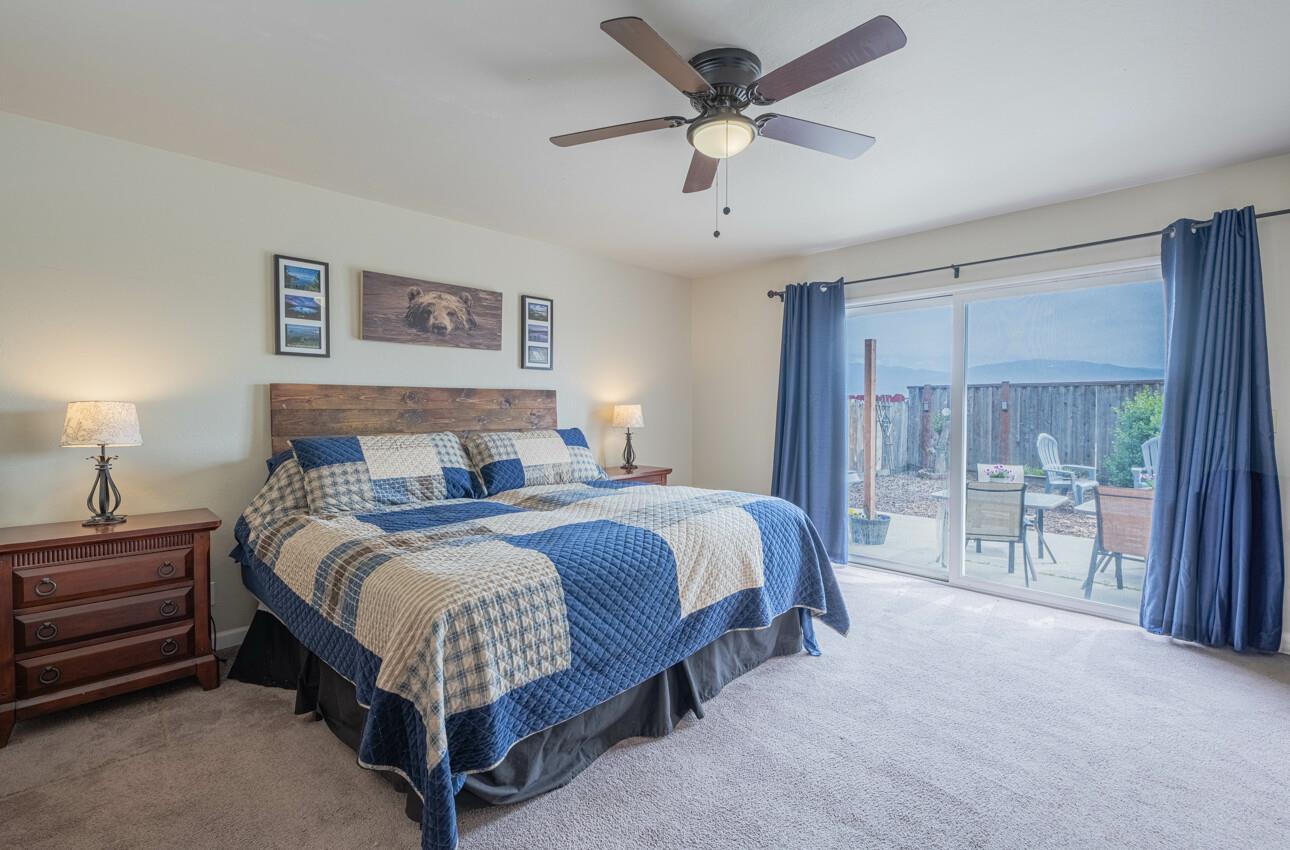 Detail Gallery Image 14 of 35 For 528 La Mesa Dr, Salinas,  CA 93901 - 3 Beds | 3 Baths