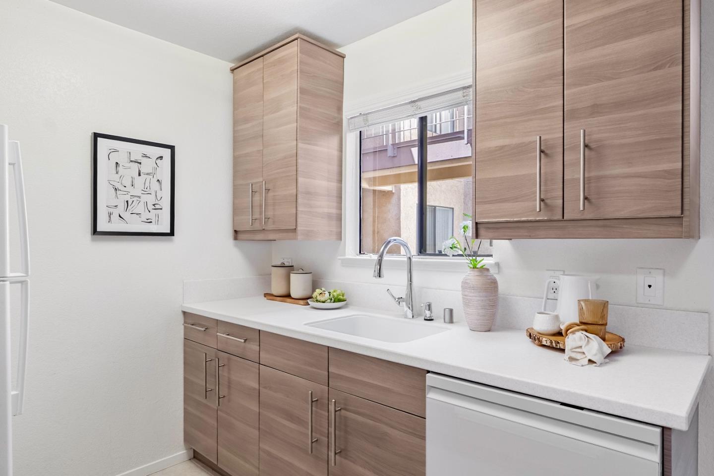 Detail Gallery Image 8 of 31 For 2250 Monroe #274,  Santa Clara,  CA 95050 - 1 Beds | 1 Baths