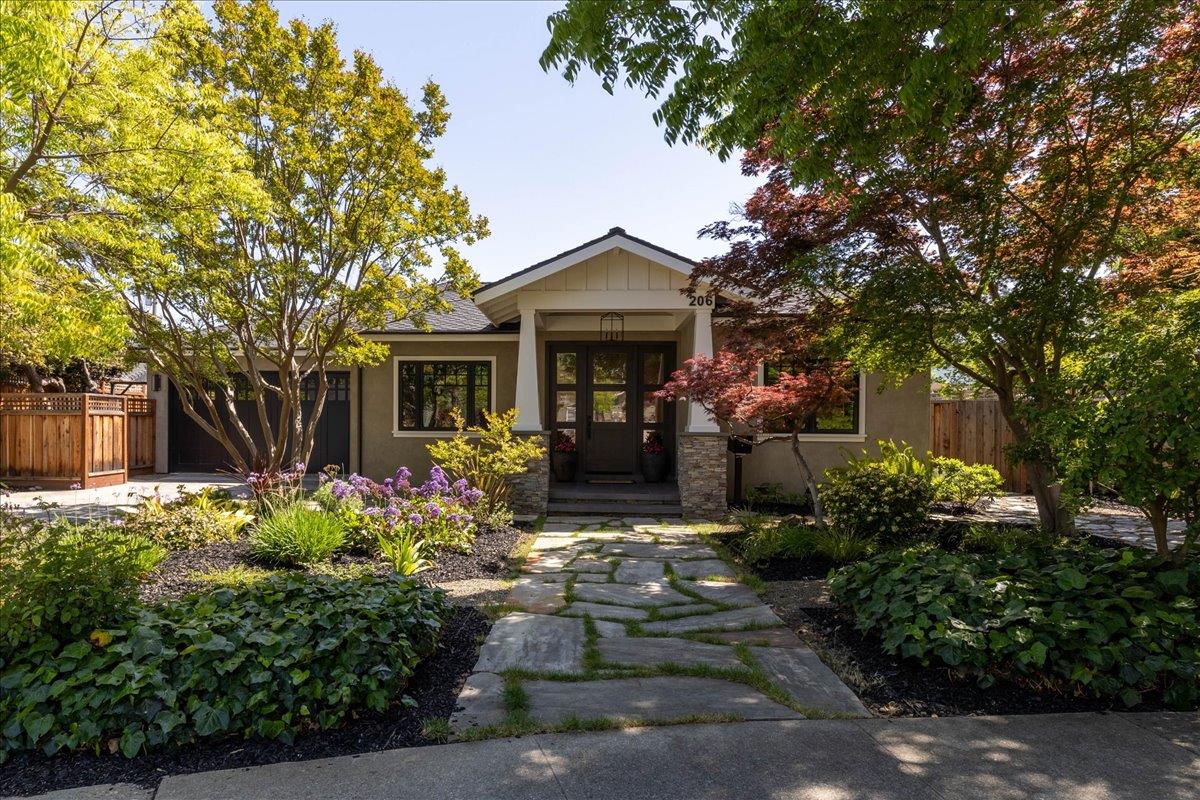 Detail Gallery Image 4 of 38 For 206 Catalpa Ln, Campbell,  CA 95008 - 3 Beds | 2/1 Baths
