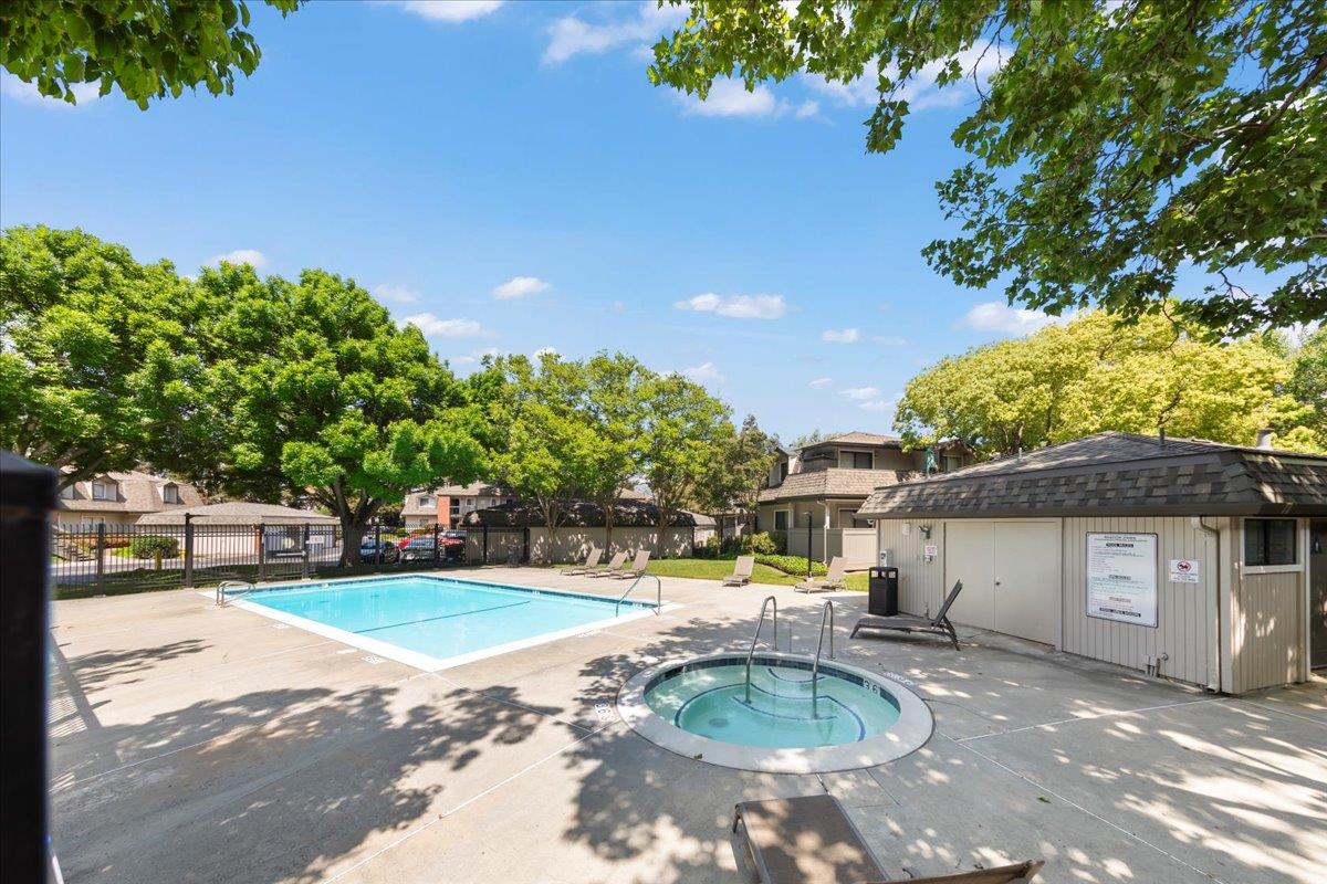 Detail Gallery Image 29 of 33 For 3310 Shadow Park Pl, San Jose,  CA 95121 - 2 Beds | 2 Baths