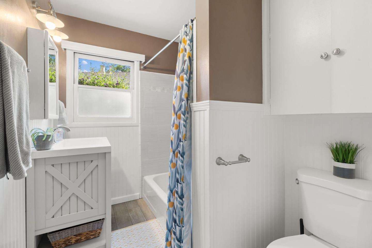 Detail Gallery Image 17 of 47 For 404 N Central Ave, Campbell,  CA 95008 - 2 Beds | 1 Baths
