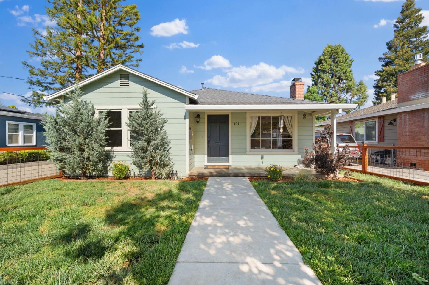 Detail Gallery Image 4 of 47 For 404 N Central Ave, Campbell,  CA 95008 - 2 Beds | 1 Baths