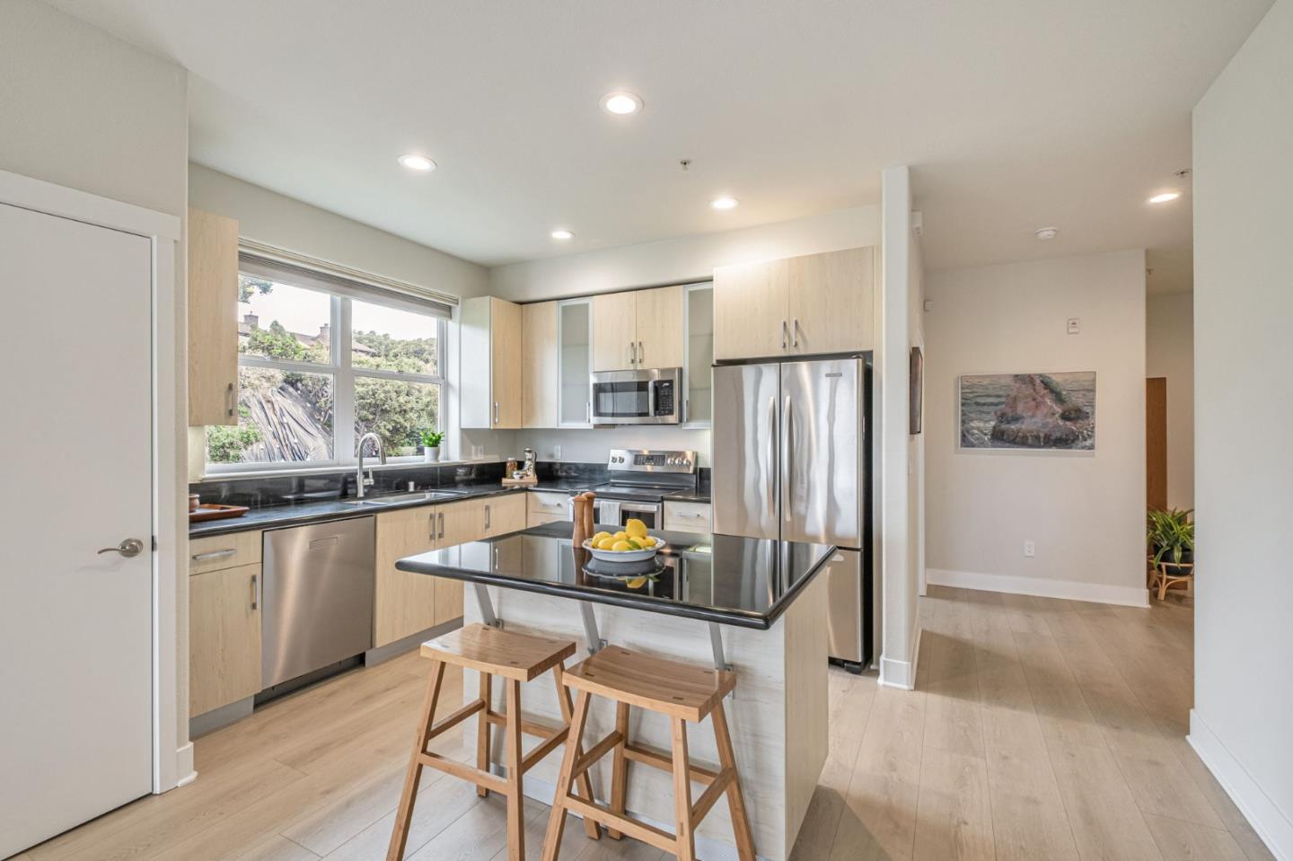 Detail Gallery Image 11 of 37 For 2030 N Pacific Ave #433,  Santa Cruz,  CA 95060 - 2 Beds | 2 Baths