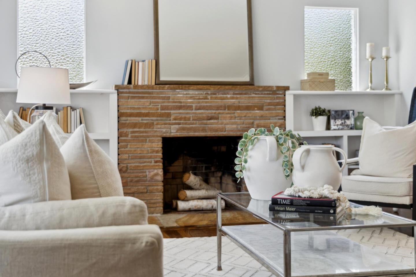 Detail Gallery Image 13 of 55 For 2200 Hillside Dr, Burlingame,  CA 94010 - 3 Beds | 1/2 Baths