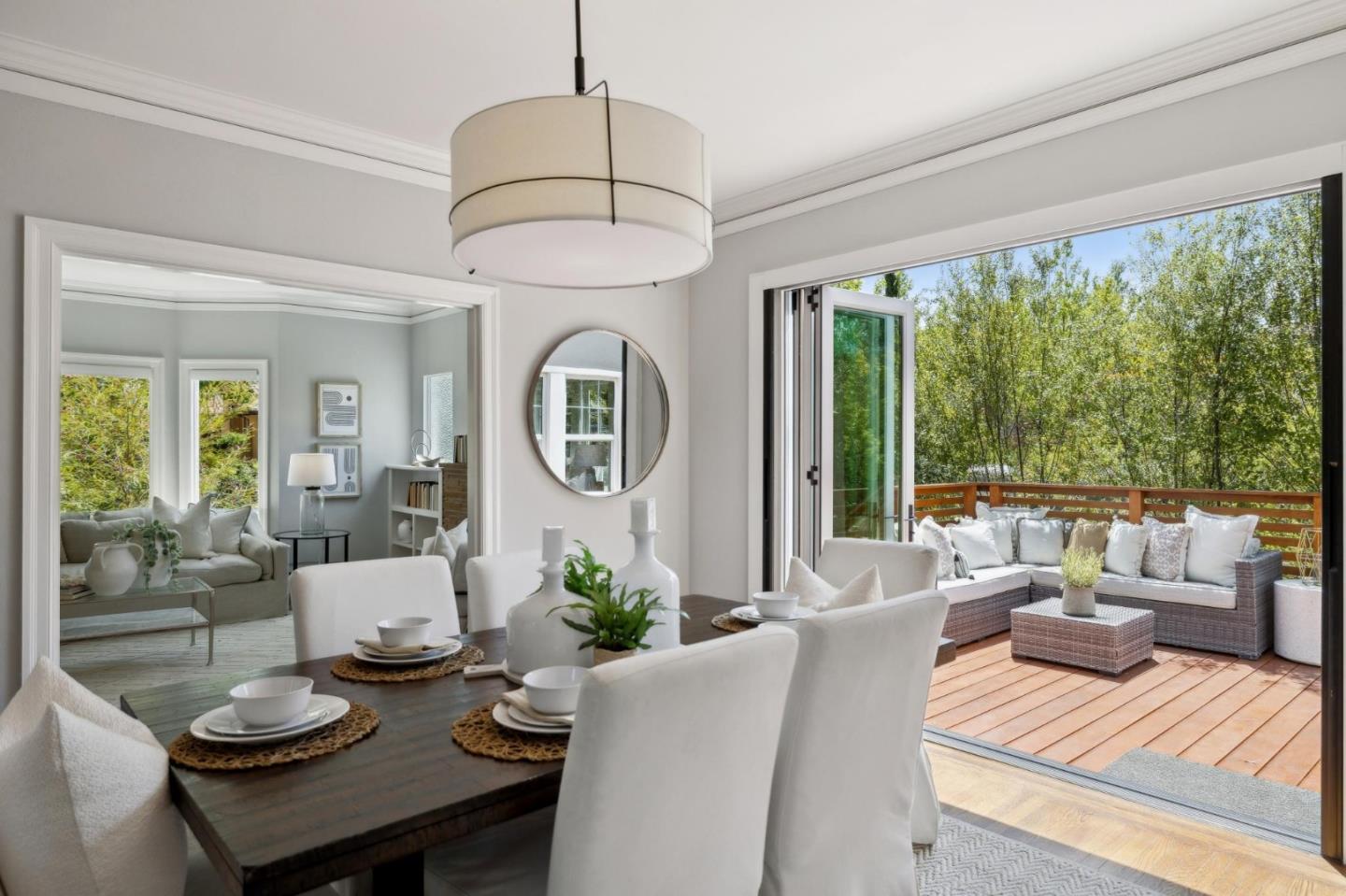 Detail Gallery Image 18 of 55 For 2200 Hillside Dr, Burlingame,  CA 94010 - 3 Beds | 1/2 Baths