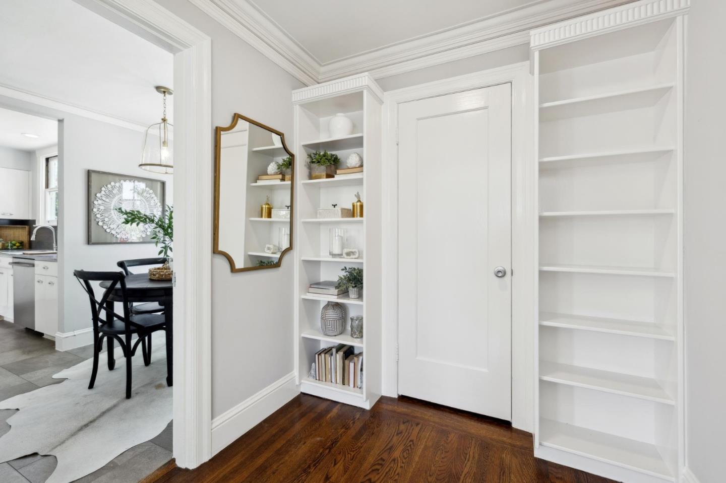 Detail Gallery Image 22 of 55 For 2200 Hillside Dr, Burlingame,  CA 94010 - 3 Beds | 1/2 Baths
