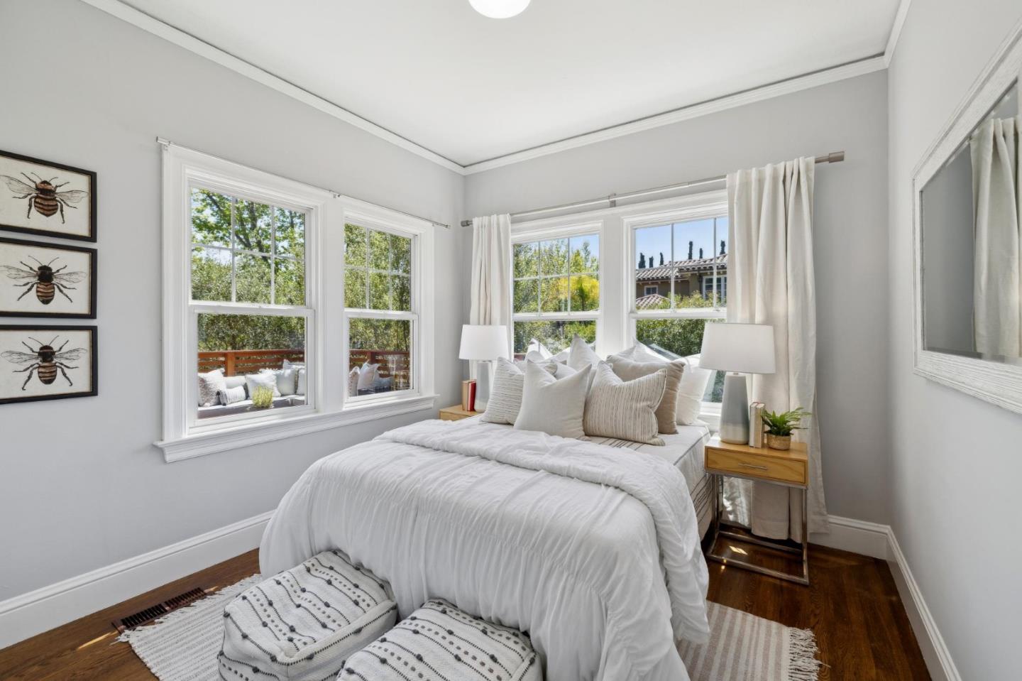 Detail Gallery Image 30 of 55 For 2200 Hillside Dr, Burlingame,  CA 94010 - 3 Beds | 1/2 Baths