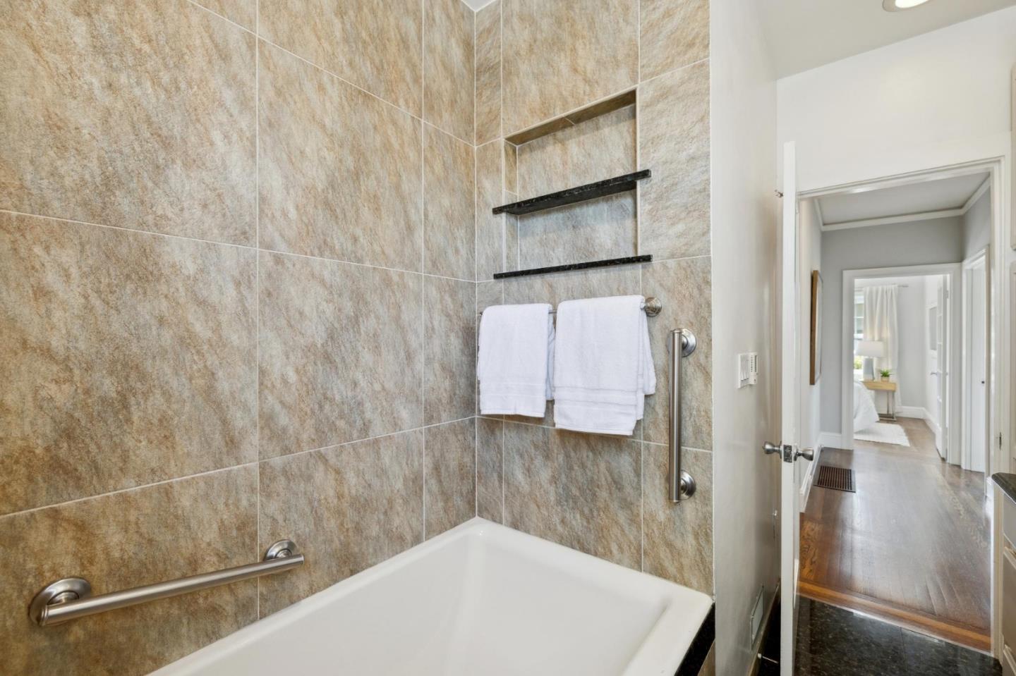 Detail Gallery Image 35 of 55 For 2200 Hillside Dr, Burlingame,  CA 94010 - 3 Beds | 1/2 Baths