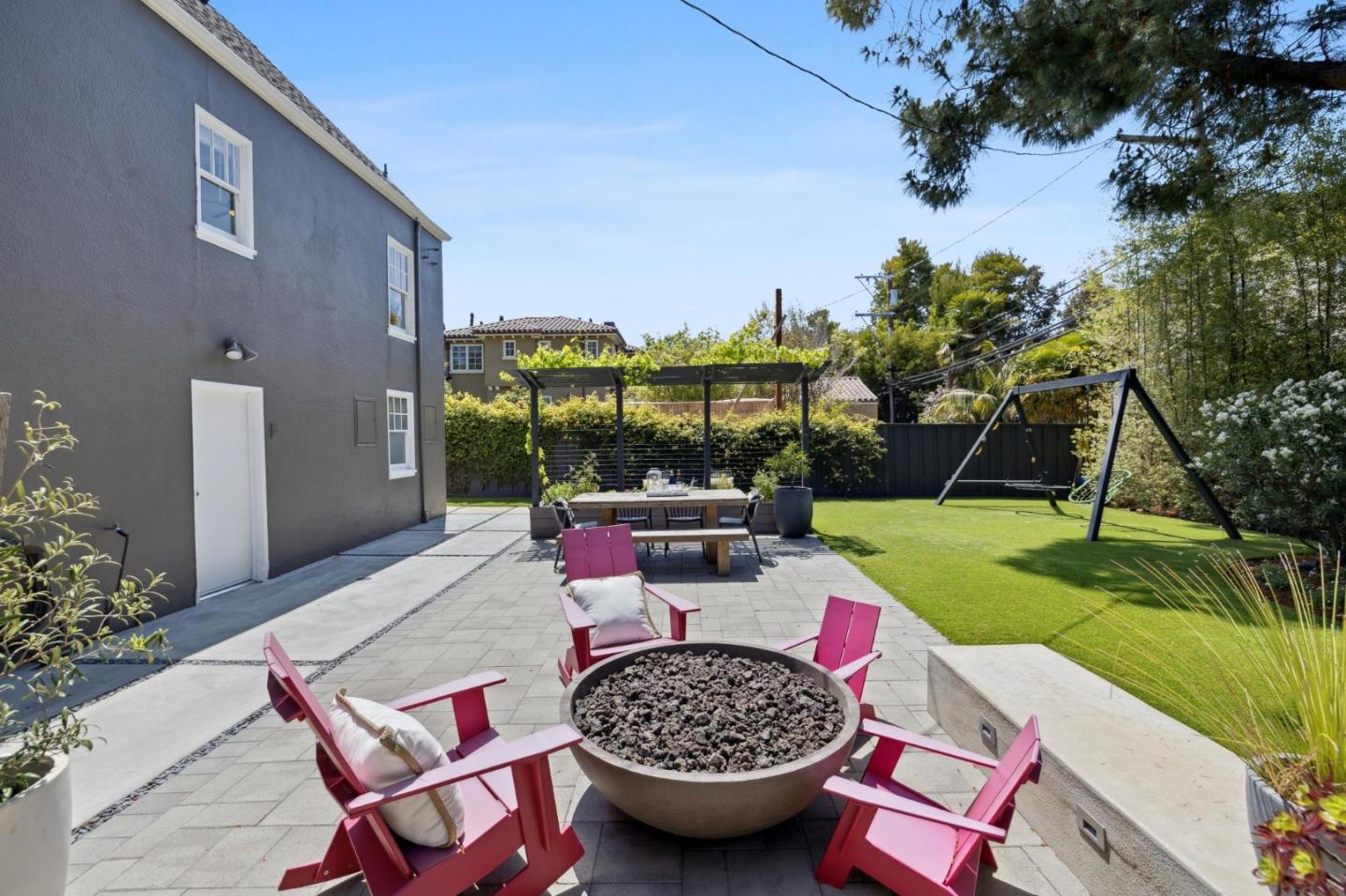 Detail Gallery Image 51 of 55 For 2200 Hillside Dr, Burlingame,  CA 94010 - 3 Beds | 1/2 Baths