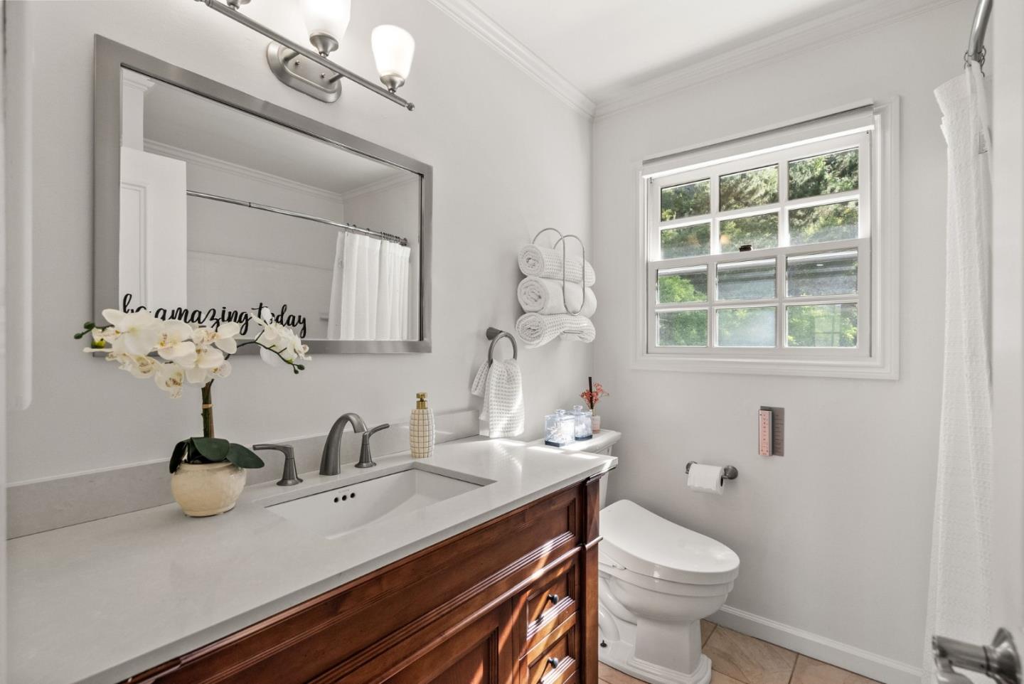 Detail Gallery Image 24 of 42 For 2811 Hallmark Dr, Belmont,  CA 94002 - 4 Beds | 3 Baths