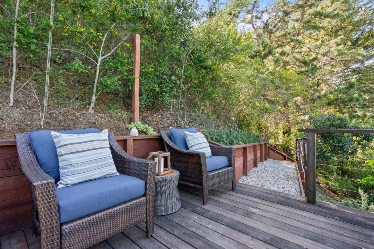 Detail Gallery Image 34 of 42 For 2811 Hallmark Dr, Belmont,  CA 94002 - 4 Beds | 3 Baths