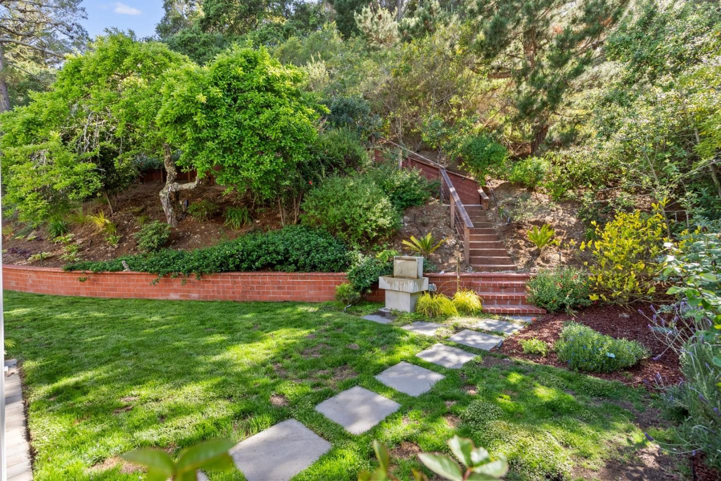 Detail Gallery Image 36 of 42 For 2811 Hallmark Dr, Belmont,  CA 94002 - 4 Beds | 3 Baths