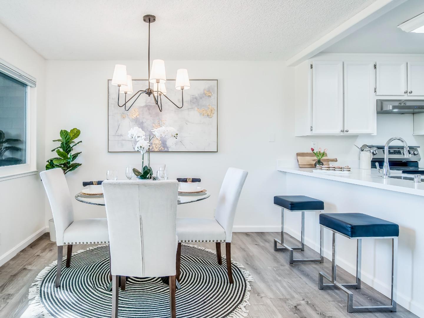 Detail Gallery Image 1 of 25 For 2202 La Terrace Cir, San Jose,  CA 95123 - 2 Beds | 1 Baths