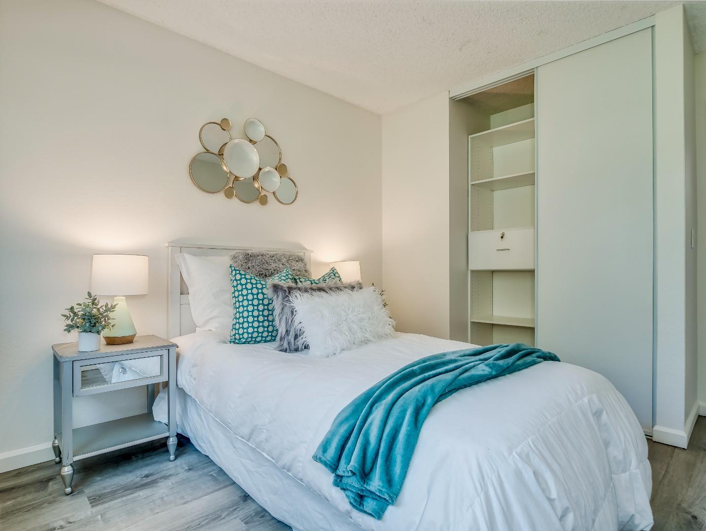 Detail Gallery Image 13 of 25 For 2202 La Terrace Cir, San Jose,  CA 95123 - 2 Beds | 1 Baths
