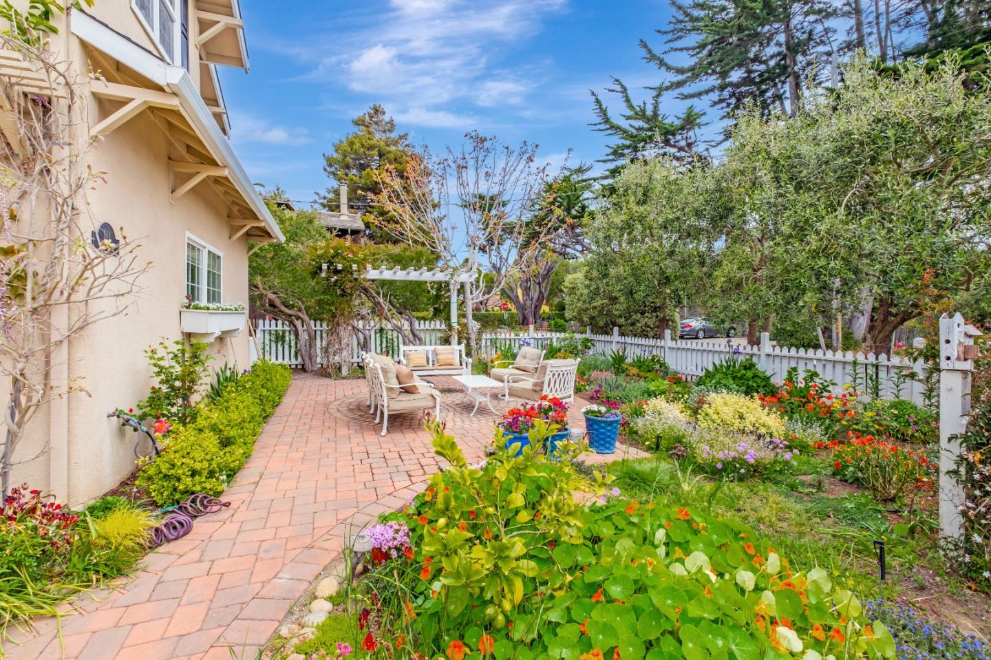 Detail Gallery Image 17 of 22 For 111 Farley Dr, Aptos,  CA 95003 - 3 Beds | 2 Baths