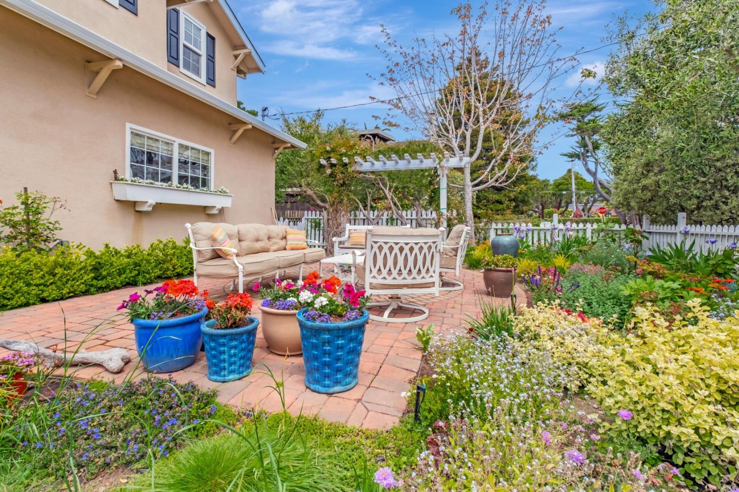 Detail Gallery Image 19 of 22 For 111 Farley Dr, Aptos,  CA 95003 - 3 Beds | 2 Baths