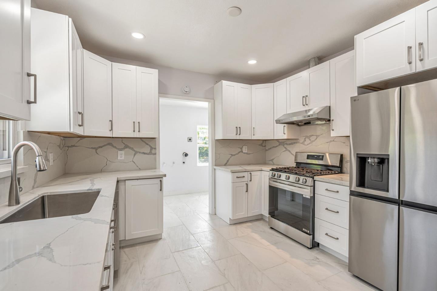 Detail Gallery Image 15 of 37 For 1081 65th St, Emeryville,  CA 94608 - 2 Beds | 2 Baths