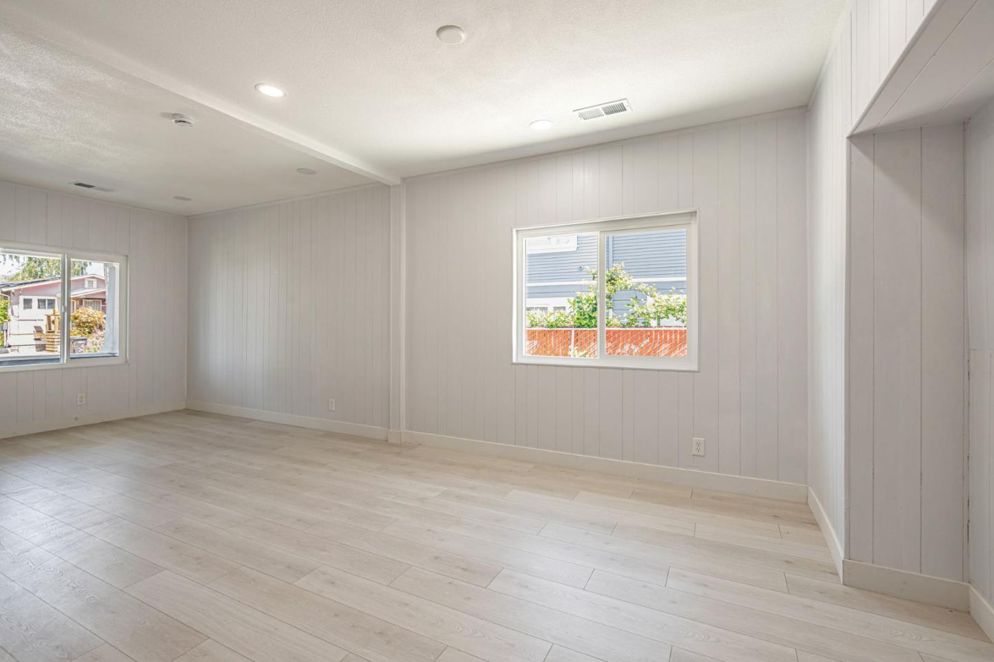 Detail Gallery Image 17 of 37 For 1081 65th St, Emeryville,  CA 94608 - 2 Beds | 2 Baths